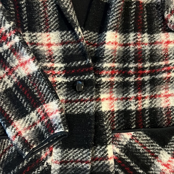 Aritiza Plaid Jacket - Picture 2 of 3